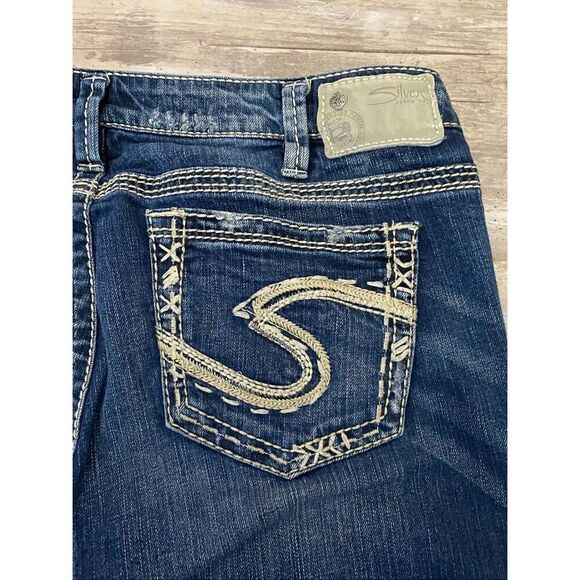 Silver Tuesday Mid Rise Capri Jeans Embroidered Pockets Women’s Sz 16 - Picture 8 of 8